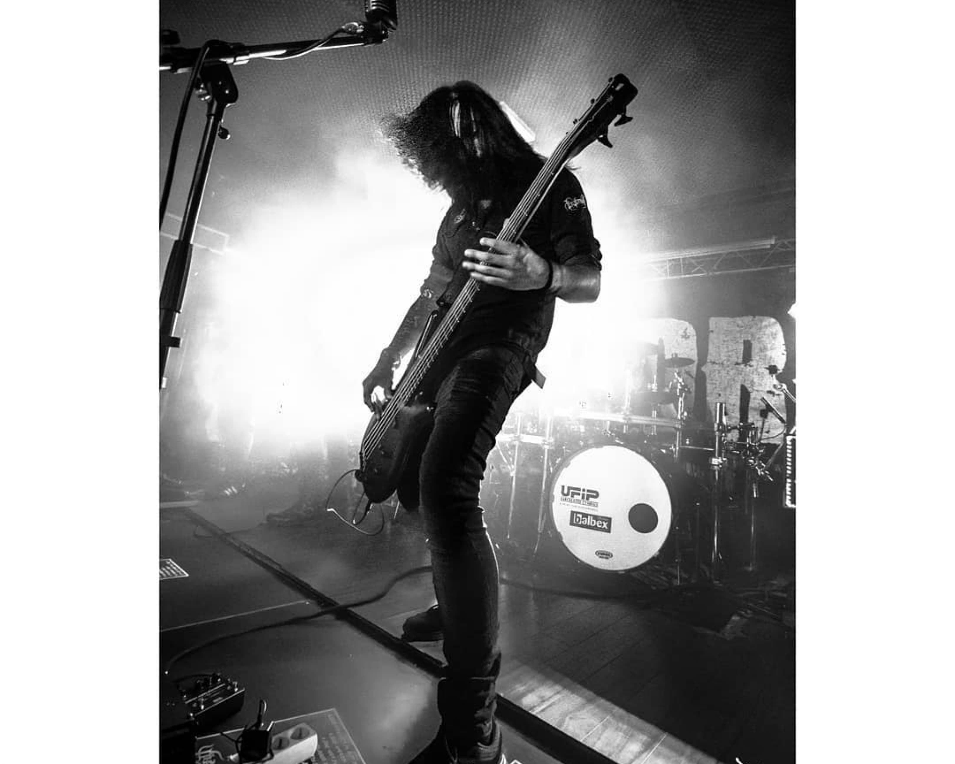 Bajo (placeholder)